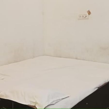 Vaibhav Sadan Dharmsala Hotel Ayodhya Bagian luar foto