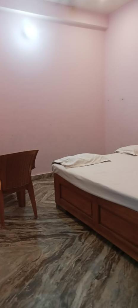 Vaibhav Sadan Dharmsala Hotel Ayodhya Bagian luar foto
